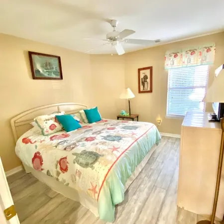 Pawleys Island True Blue Villa, ground floor with 3 bedrooms and 4 beds