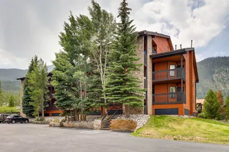 Ski Resorts Opening Soon! Minutes to Keystone and Breckenridge! Don't Miss Out! Отели рядом с достопримечательностью «Walmart»