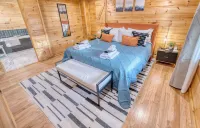 Summer Escape  Mountain Views  Hot Tub  Firepit Games
