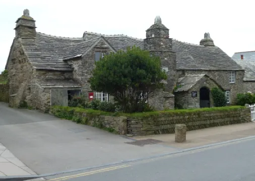 Lovingly converted 1st floor Victorian corn store near coast perfect for couples