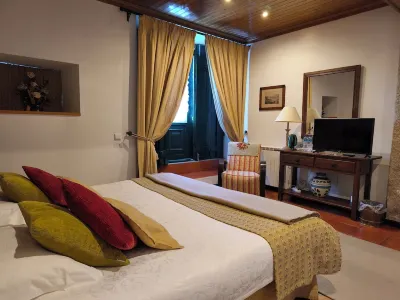 Casa de Santa Ana da Beira Hotels in Paranhos