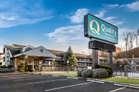 Quality Inn & Suites at Dollywood Lane Các khách sạn ở Pigeon Forge