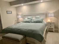 Naples Beach condo. First floor easy access- Walk to Vanderbilt Beach