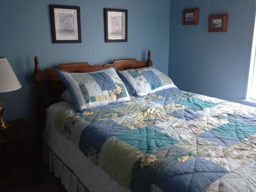 "Longview": FLX Lakefront Cottage w/Beachfront, Dock & Complimentary FLX Wine!