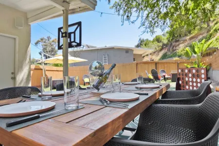 Sunnyside Resort Spa, Beach, Zoo, Arcade