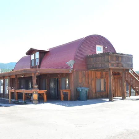 Grand Canyon Brewery and Distillery Cabin-Historic Tack House