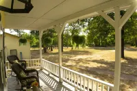 💐10 min to Trade Days, Pets, Deck, 6 separate beds, 🌲