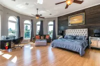 Waterfront Estate Exclusive-Paradise Lighthouse Point Florida Private Pool/Spa Hotels in Lighthouse Point