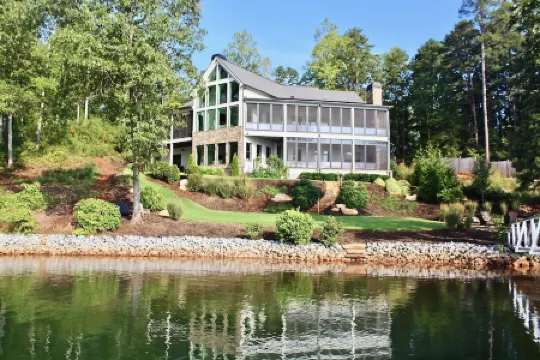 Gorgeous Estate on the Lake with 300+ft of Waterfront!