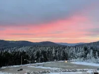 Modern Condo Ski In/Ski Out with Night Skiing - 2 Beds/Full Bath, Full Kitchen