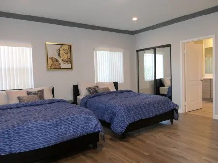 * Living Large * Newly Built * Disneyland & Beaches