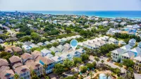 Poolside Haven! Spring break deals, book now!  6 bedroom/3.5 bath/Sleeps16