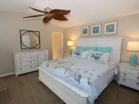 Aah!!! Poppy's Paradise Hotels in Captiva