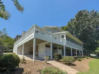 Waterfront Home - Large Pool, Boat Dock + Screened Boat House & Pool Cabana