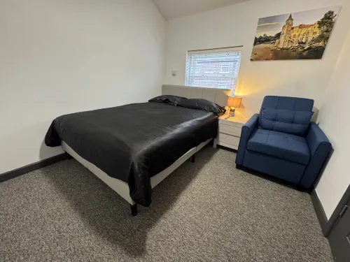 Private En-Suite Room in Town, Close to Hospital - 2-Star