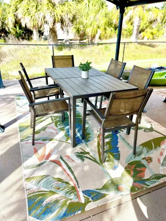 Remodeled! Kayaks- Watermat ! Bike!  5 Mins from Weeki Wachee Springs!Golfcart!