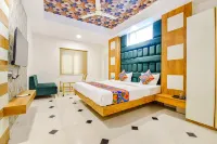 FabHotel Signor Hotels near Devi Ahilya Bai Holkar Airport