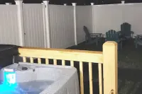 Townhouse mins to UofL & KY Exposition Center Hotels in Jeffersonville Township