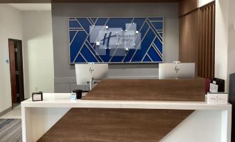 Holiday Inn Express & Suites Snyder