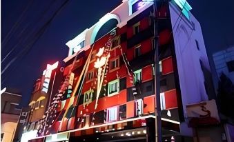 Q9 Motel Gumi