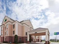 Holiday Inn Express & Suites Vinita Hotels near Crosstar Flag and Tag
