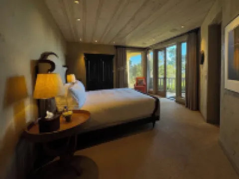 Forest Opulence: Center of PB Resorts: Four Seasons Beds Hotels near Pebble Beach