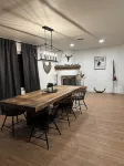 La Casa de Burro, Newly remodeled family and pet friendly home with a pool!