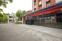 RedDoorz @ Jemursari Surabaya 2