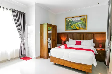 RedDoorz Near Universitas Muhammadiyah Yogyakarta Отели рядом с достопримечательностью «Super Badut Jogja»