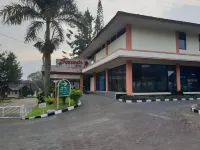 Cisarua Indah Cottage Hotels in Cisarua