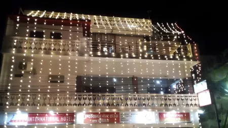 International Hotel Отели в г. Сарай Галхэрия