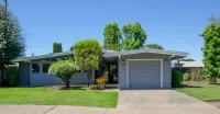 Sparkling Clean Mid Century Modern Home in Ferry Street Bridge Area - Boutique