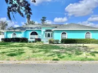 Charming 3-bedroom house in enchanting Ocala with WiFi, AC Hotels near ALDI