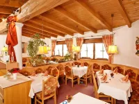 Hotel Landhaus Feldmeier - breakfast