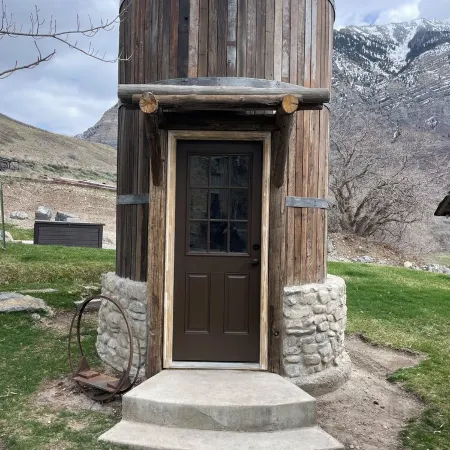 Best Mountain View in Utah. Rustic ranch setting.