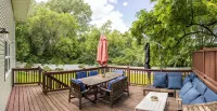 Charming 4-bedroom, family-friendly home in Excelsior. Walkable to everything. Hotels in Excelsior