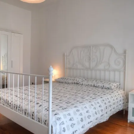 Three-room apartment in a strategic location between downtown and the sea CIN IT009002C2KQ9JCI5G