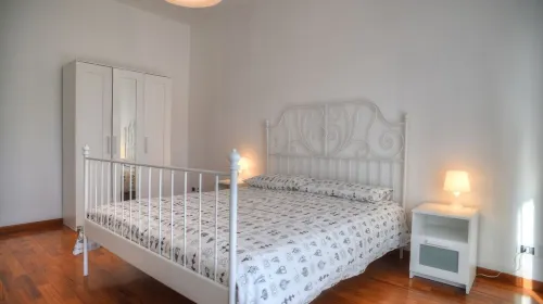 Three-room apartment in a strategic location between downtown and the sea CIN IT009002C2KQ9JCI5G