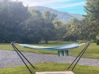 Unique Stay! Yurt with Mountain View, 1 min to Breweries & Hiking, 5 min to Lake