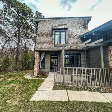 New! Hilltop House in the Canyon