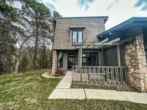 New! Hilltop House in the Canyon