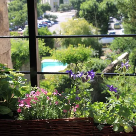 Apartment located in the heart of the historic city - 50 m from Place aux Herbes