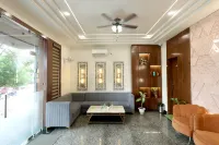 Shrinath Palace Hotels in Isapur Khadar