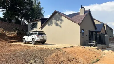 2-bed House in Dullstroom , Blue Crane Estate 66 Các khách sạn ở Belfast