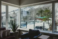 Mountain Side Hakuba Hotels in Hakuba