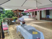 Hôtel Restaurant la Croix Jean Claude فنادق في Valmorel