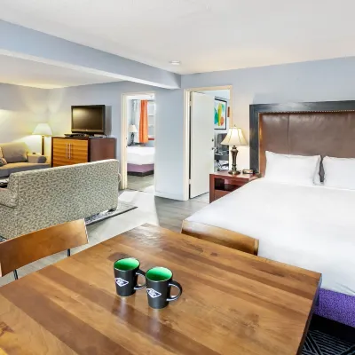 Inn at Seaside Hotels near John Yeon State Park