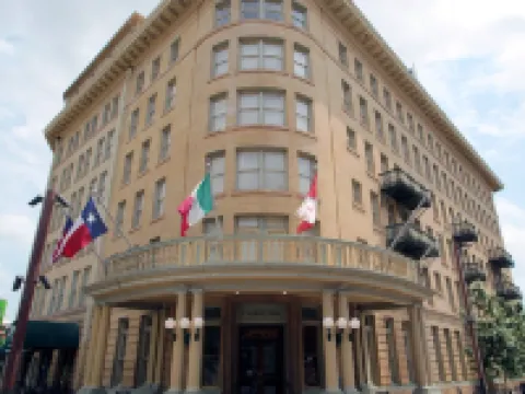 The Crockett Hotel Hotels near Tower of the Americas