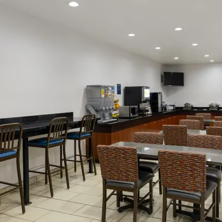 Best Western Plus Fresno Inn