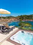 Hotel Plaza Hotels in Mola